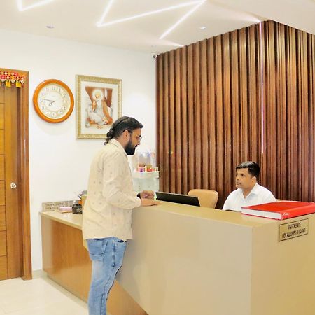 Hotel Magic Tree Karol Bagh Metro Station New Delhi Экстерьер фото