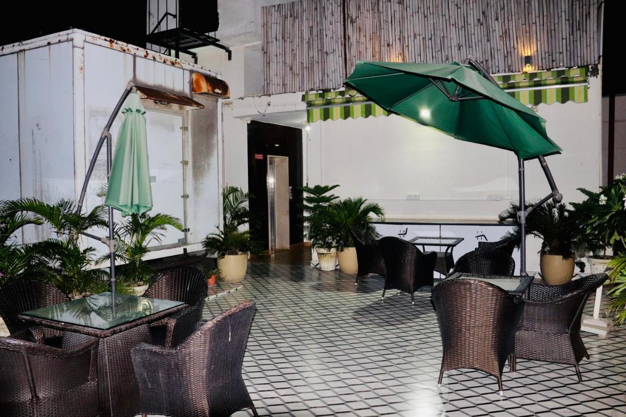 Hotel Magic Tree Karol Bagh Metro Station New Delhi Экстерьер фото