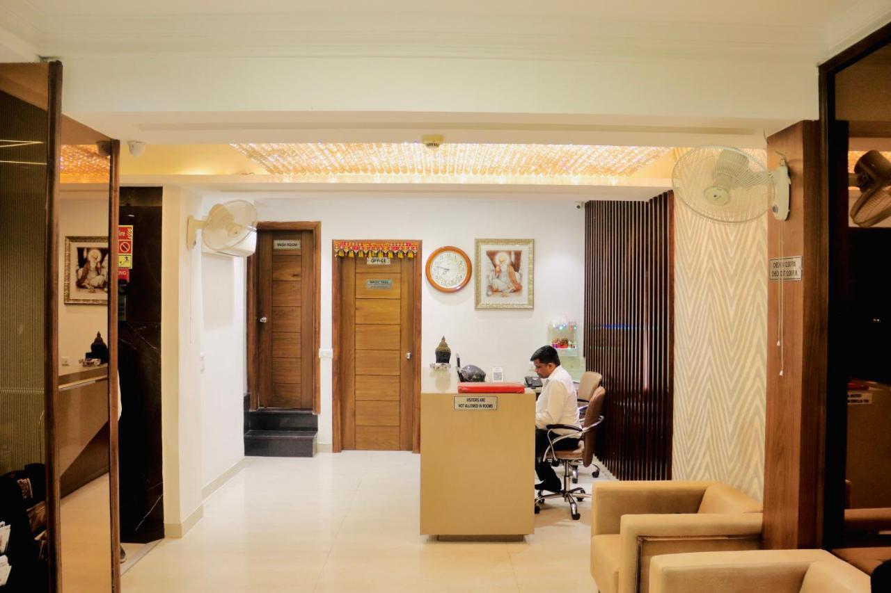 Hotel Magic Tree Karol Bagh Metro Station New Delhi Экстерьер фото