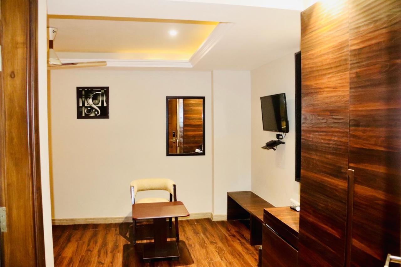 Hotel Magic Tree Karol Bagh Metro Station New Delhi Экстерьер фото