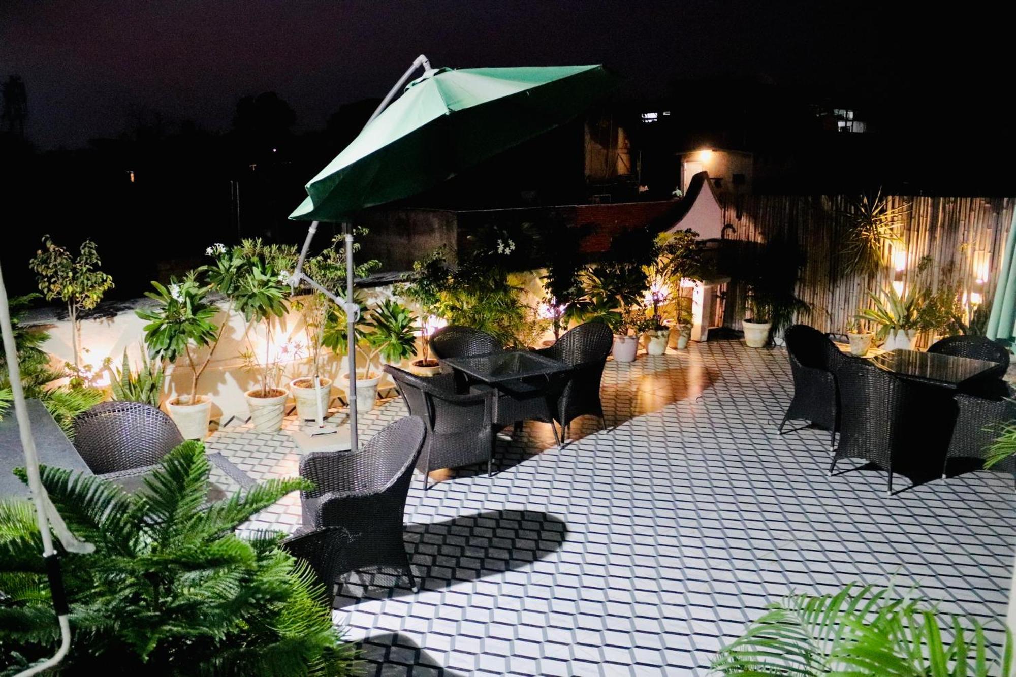 Hotel Magic Tree Karol Bagh Metro Station New Delhi Экстерьер фото